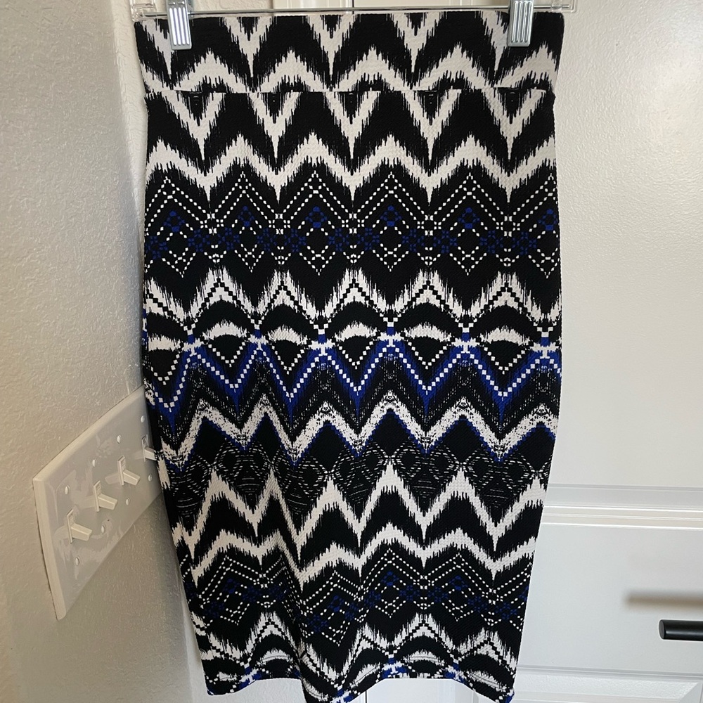Aztec pencil skirt. Size small.